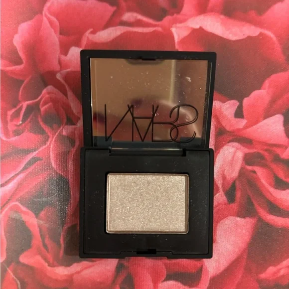 NARS Single Eyeshadow in Shade Kashmir - Metallic Champagne Beige NIB - Picture 8 of 8